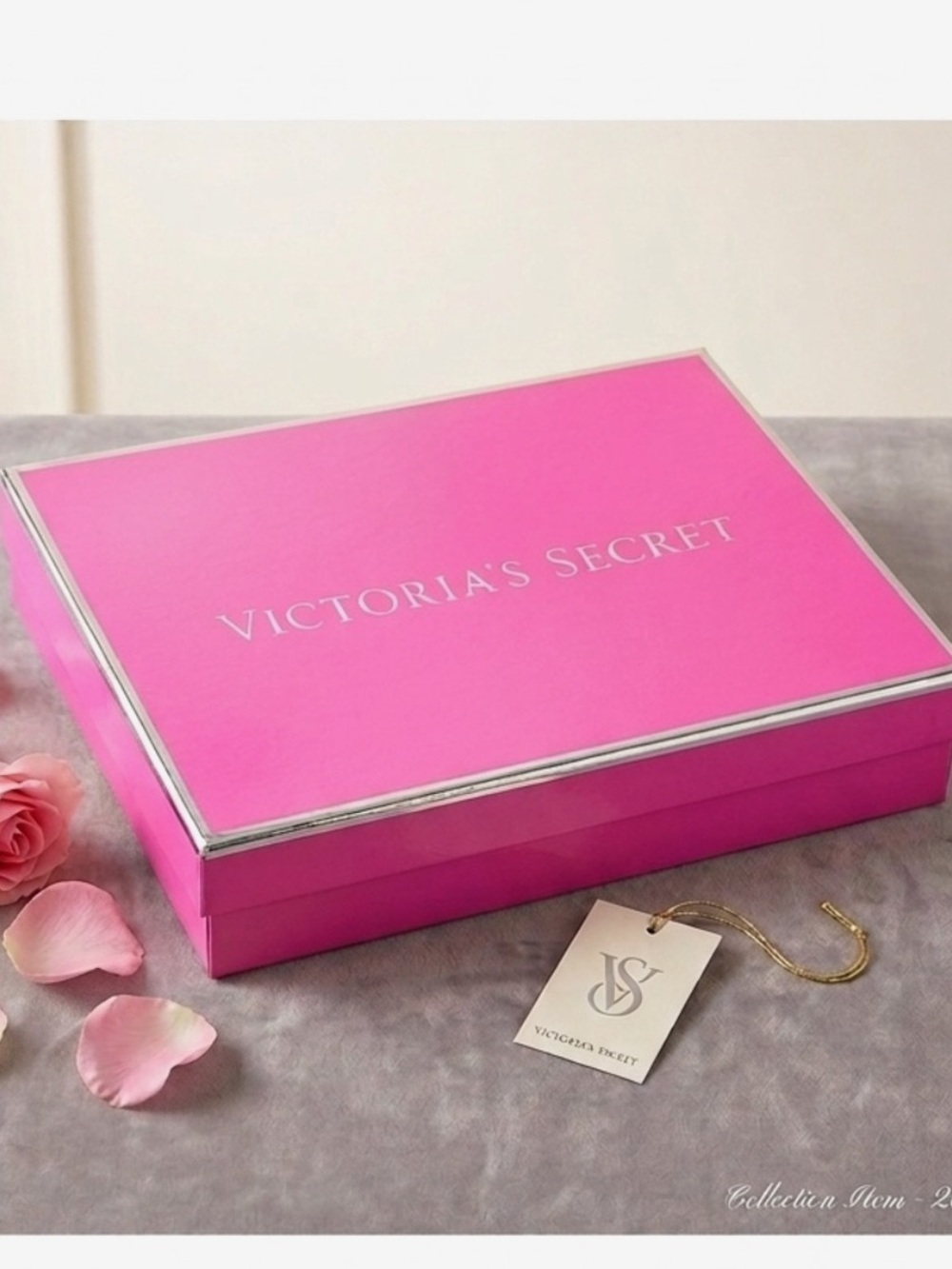Victoria's Secret Empty Gift Box​​